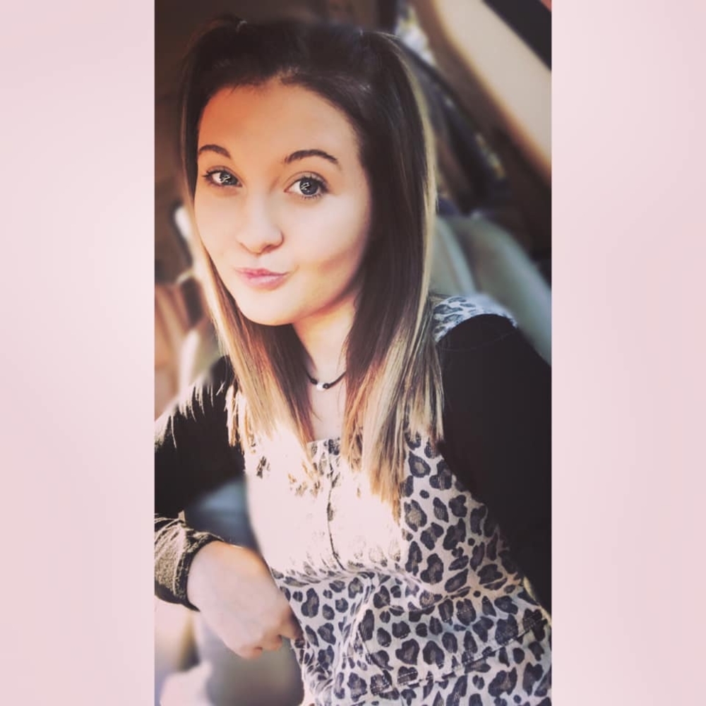 Meet your Posher, Brooke